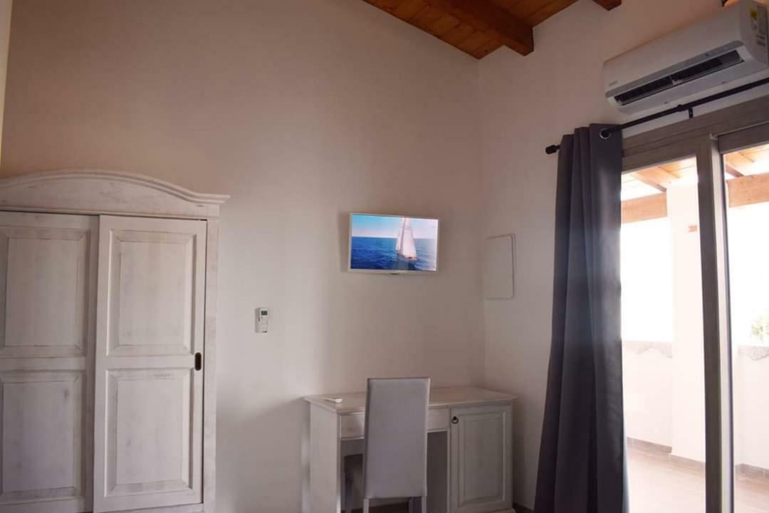 Corallo Rooms Budoni Eksteriør bilde